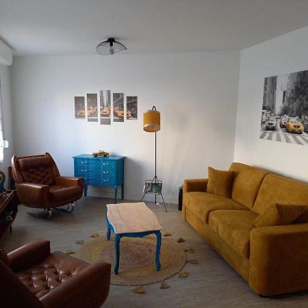 Appart Plein Centre, Balcon - 4 Personnes Sedan Buitenkant foto