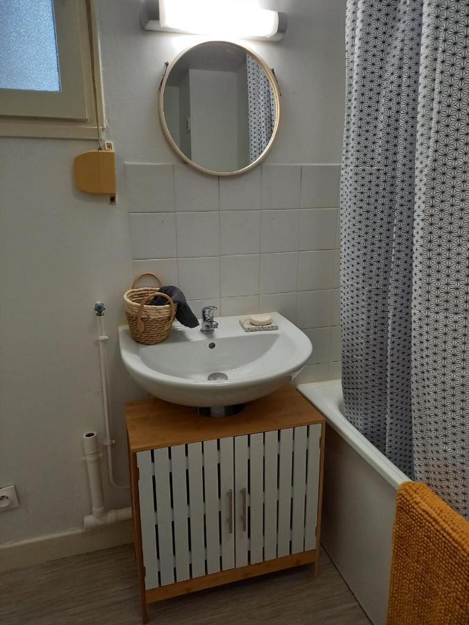 Appart Plein Centre, Balcon - 4 Personnes Sedan Buitenkant foto