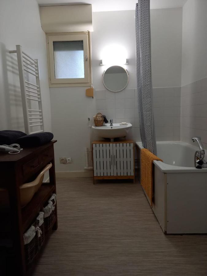 Appart Plein Centre, Balcon - 4 Personnes Sedan Buitenkant foto